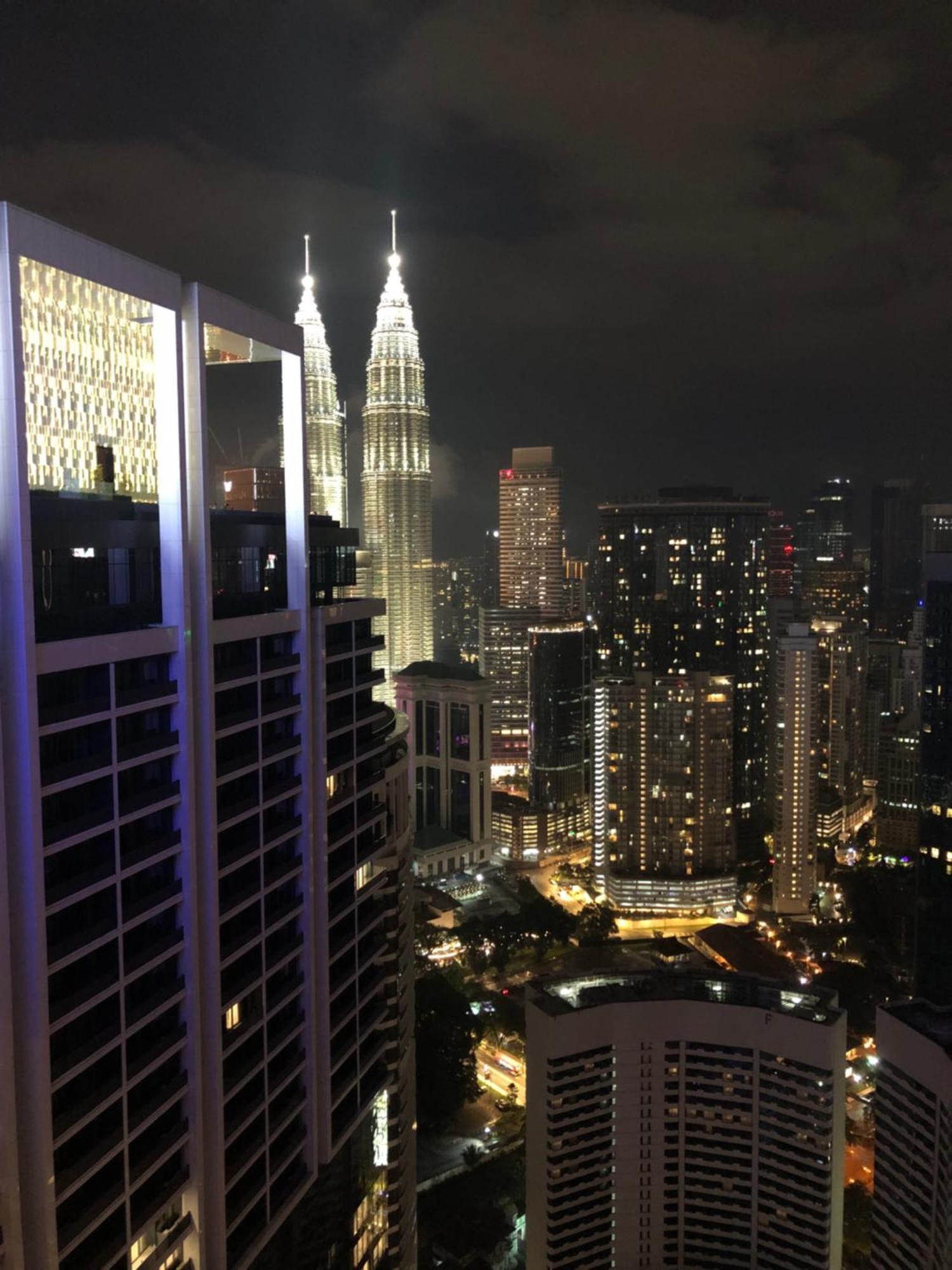 クアラルンプールPlatinum Klcc Pool Viewアパートメント エクステリア 写真