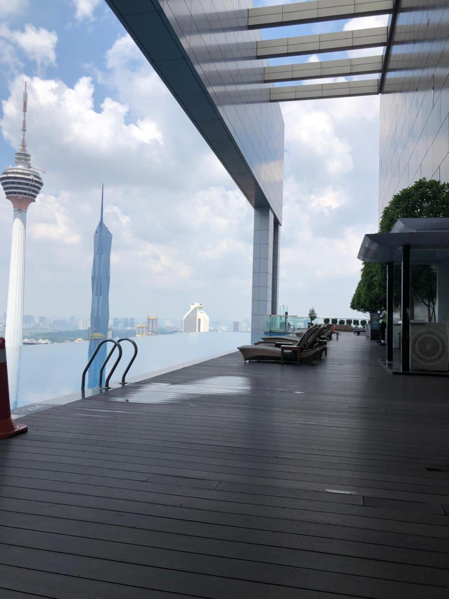 クアラルンプールPlatinum Klcc Pool Viewアパートメント エクステリア 写真