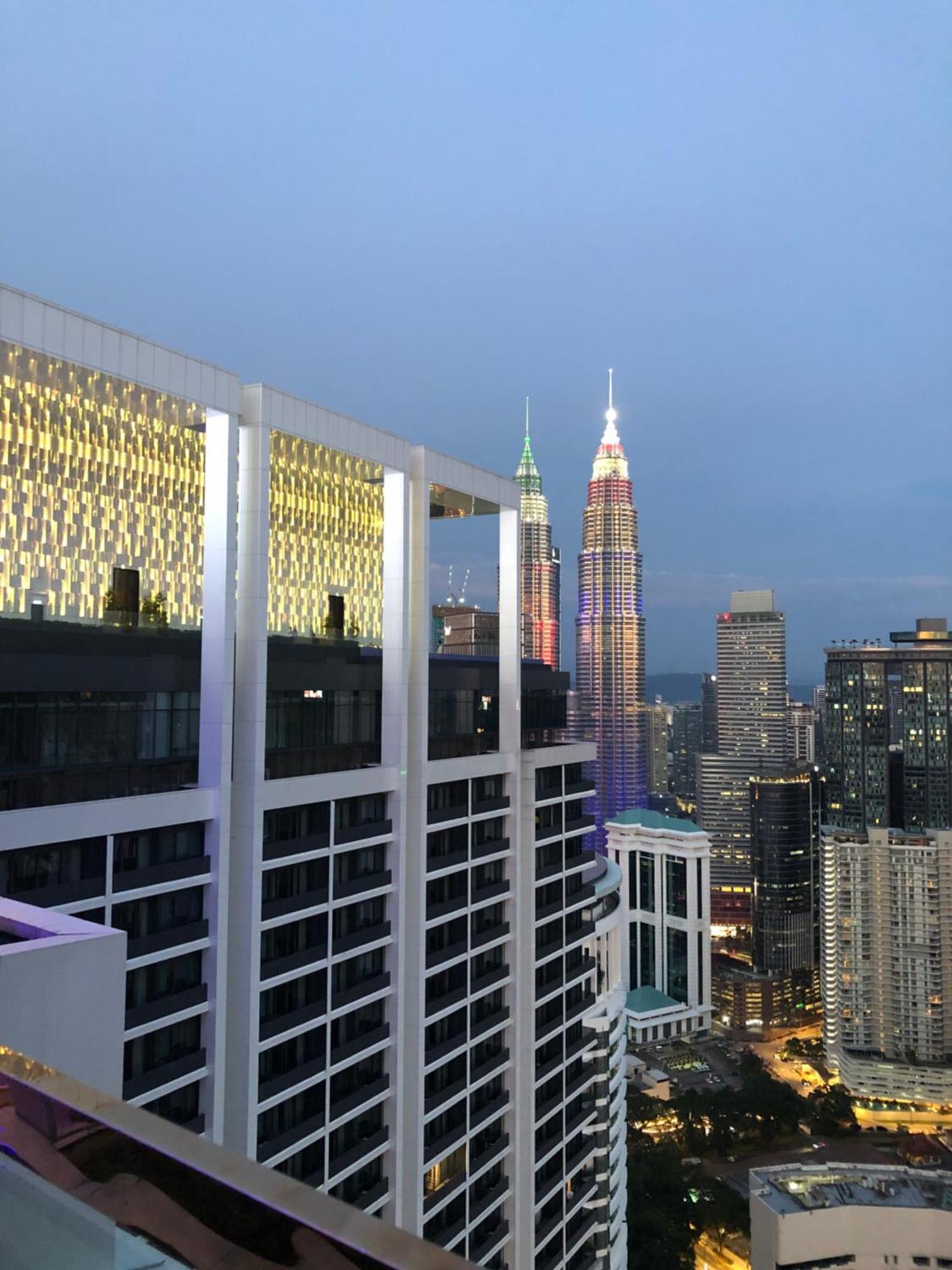 クアラルンプールPlatinum Klcc Pool Viewアパートメント エクステリア 写真